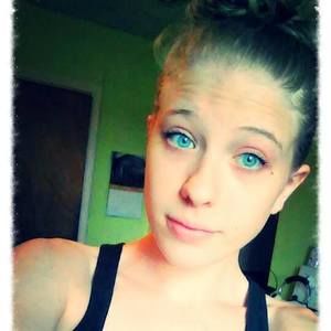 Meet your Posher, Courtney