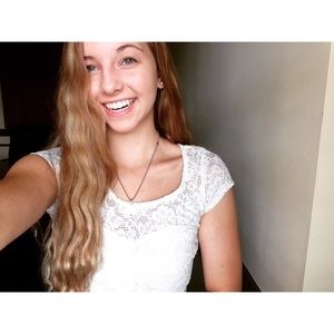 Meet your Posher, Hannah