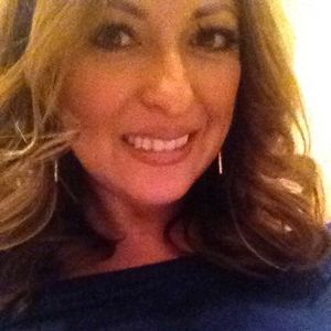 Meet your Posher, Adriana