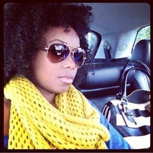 Meet your Posher, Martiana