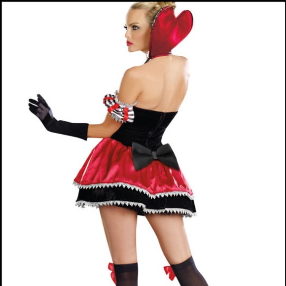 New Queen of Hearts Halloween Costume - Picture 2 of 2