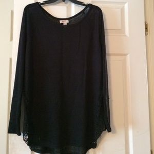 Arizona jeans size large black top