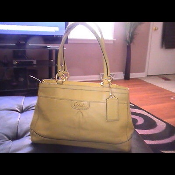 COACH LEMON YELLOW LIME LEATHER PURSE - Picture 1 of 6