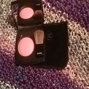 Chanel Blush with velvet case and box