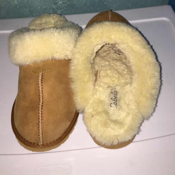 Cabelas slippers