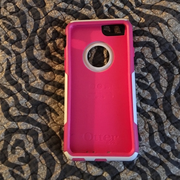 Otter Box - Picture 2 of 3