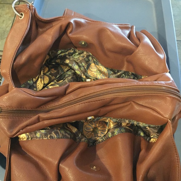 Purse - Picture 2 of 2