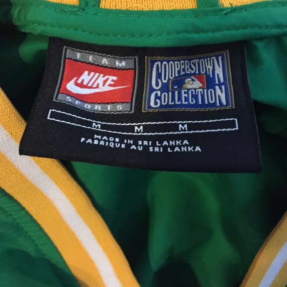A's pullover jacket - Picture 2 of 2