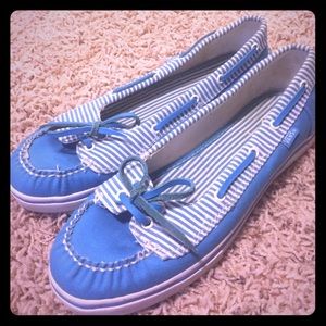 Vans flats