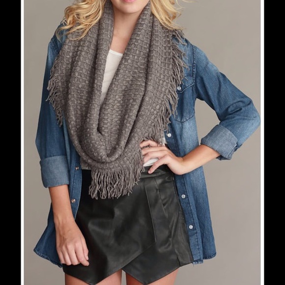 Accessories - ️🆕 Infinity Scarf