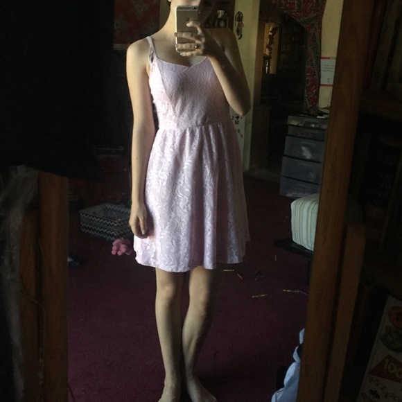 Pink lace short dress