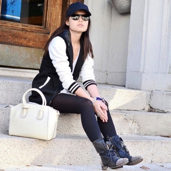 Steve Madden Tarnney Studded Stud Combat Boots 8.5
