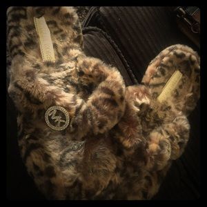 SOLD Michael KORS slippers