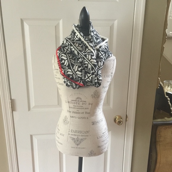 Gap scarf