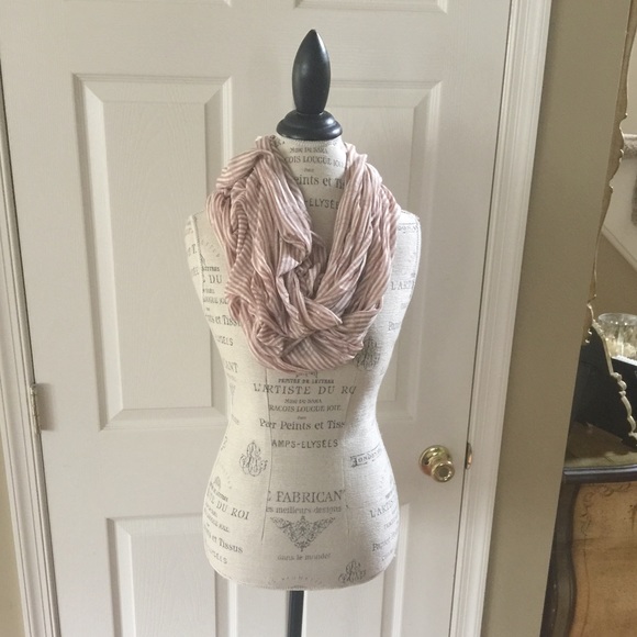 Gap scarf