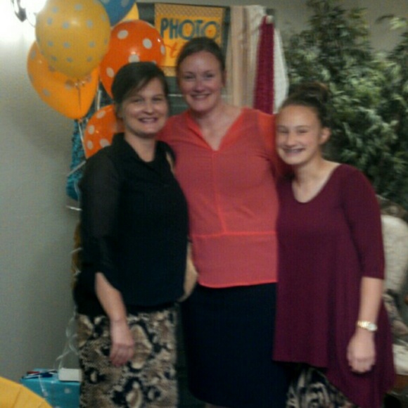 Meet your Posher, Lori