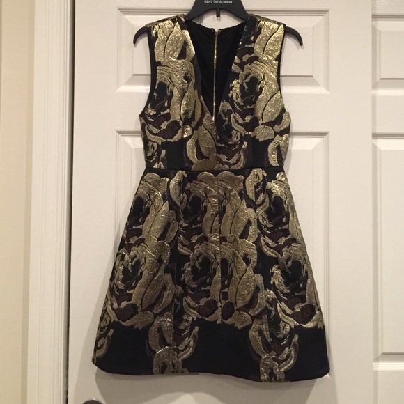 Alice + Olivia Dresses & Skirts - Alice and Olivia brand new black and gold dress