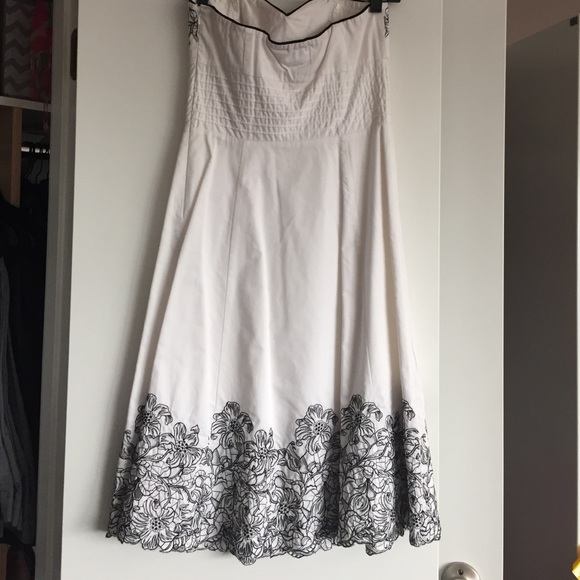 White House Black Market dress - Picture 2 of 4