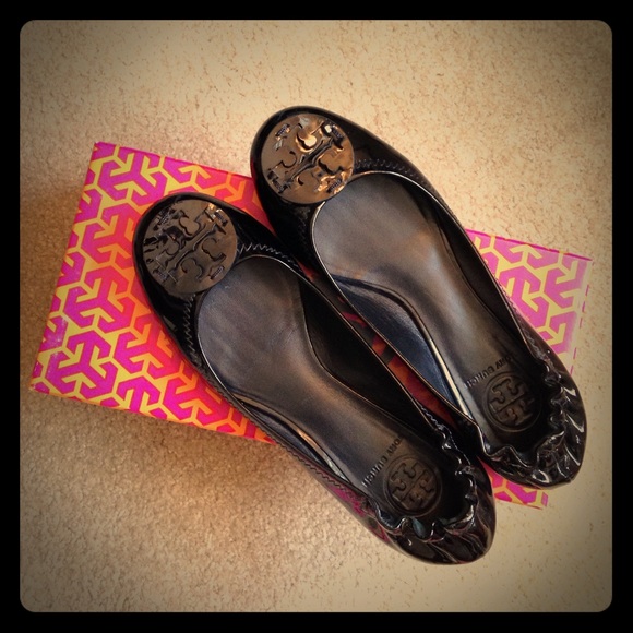 Tory Burch Reva black patent leather flats