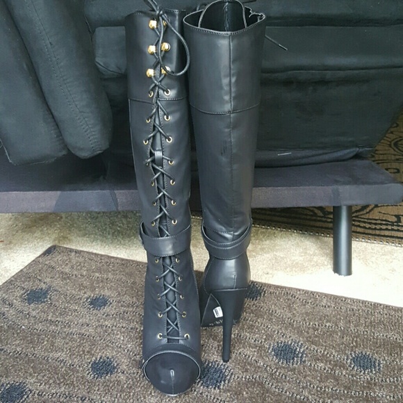 Lace Up Knee High Faux Leather Heeled Boots