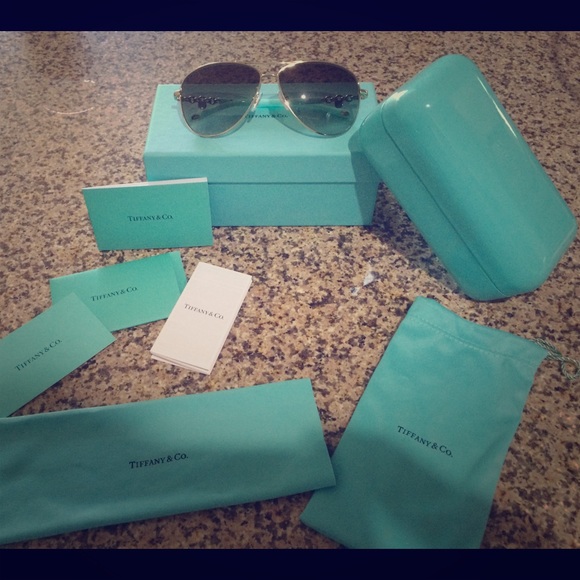 🎉SOLD🎉 Tiffany & Co. Aviators