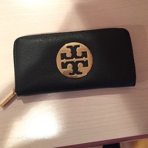 BRAND NEW TORY BURCH WALLET
