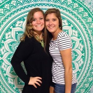 Meet your Posher, Lauren