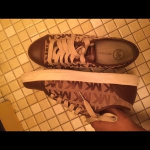 Micheal Kor shoes
