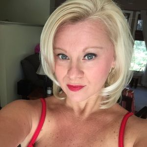 Meet your Posher, Gina