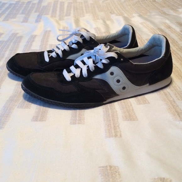 Men's Saucony casual tennis shoes