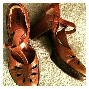 Tan Born closed toe sandals