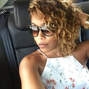 Meet your Posher, Stephanie