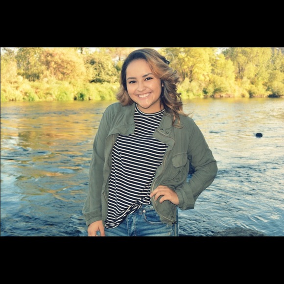 Meet your Posher, Mariana