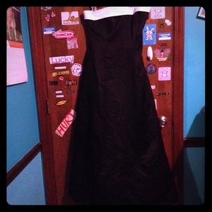 Jump apparel prom dress. Never worn, size 3/4