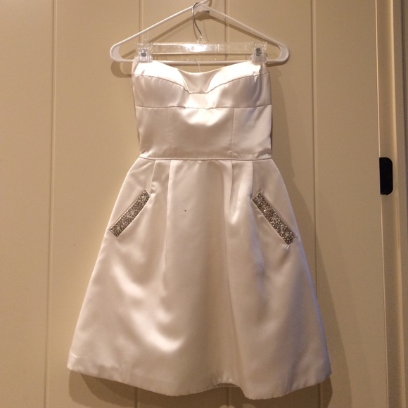 Sherri Hill Off-White silk cocktail gown!