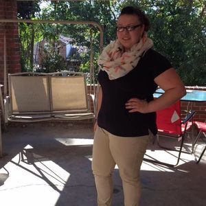 Meet your Posher, Hayley