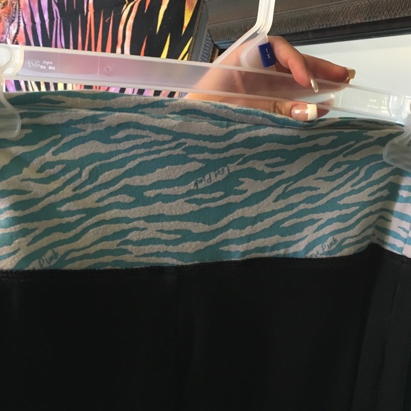 Victoria Secret Yoga Pants - Picture 3 of 3