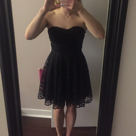 Express black lace dress, worn once! - Picture 3 of 3