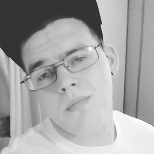 Meet your Posher, Chuck