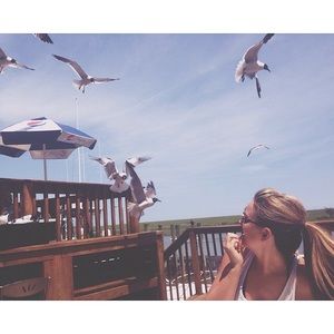 Meet your Posher, Kelli