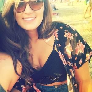 Meet your Posher, Carly