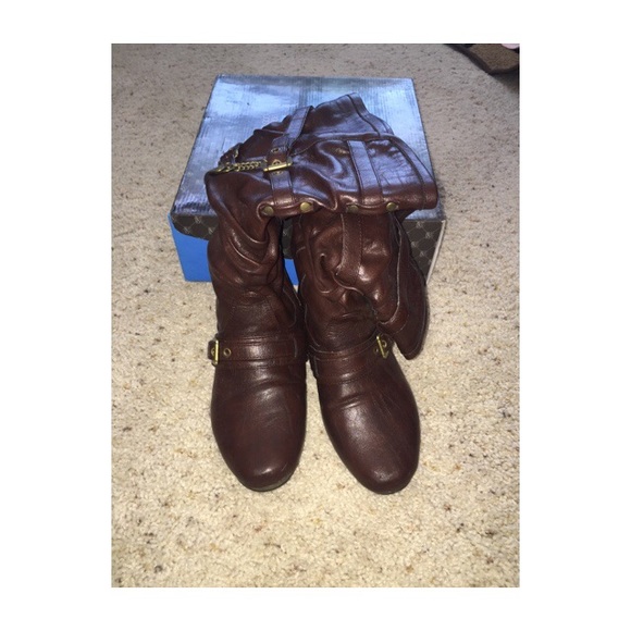 Flat Boots