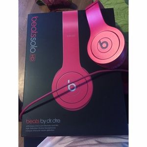 Hot pink Dr. Dre Beats solo HD headphones