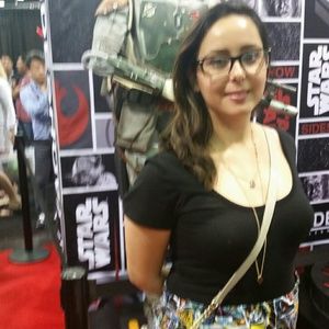 Meet your Posher, Camille