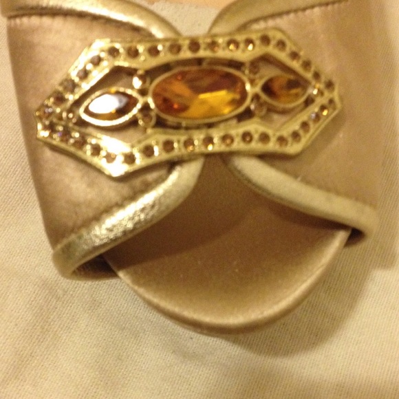 BADGLEY MISCHKA - Picture 2 of 4