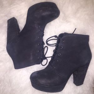 Steve Madden Raspy Bootie