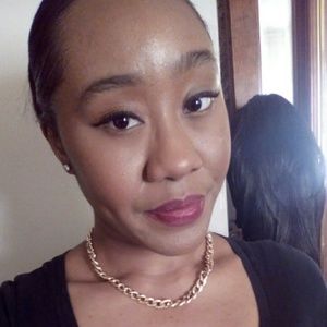 Meet your Posher, Ronalda