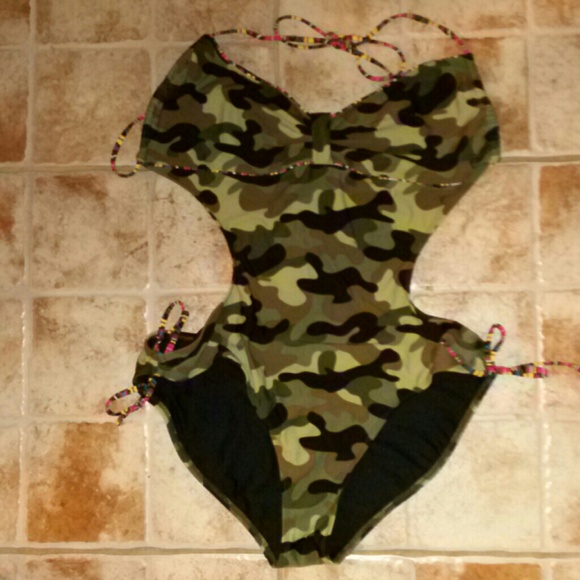 Other - Bathing suit... BUNDLE 2 ITEMS GET 10% OFF ORDER??