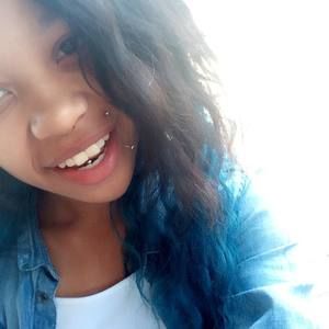 Meet your Posher, Charine