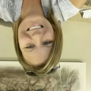 Meet your Posher, Amie